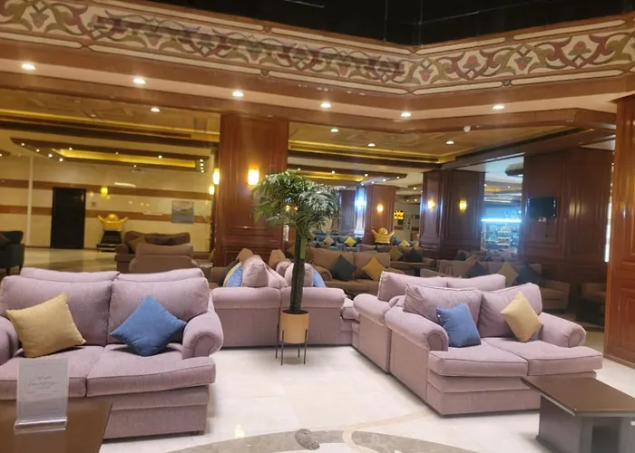 1 Land Premium Hotel